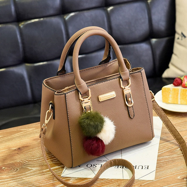 BOLSA FEMININA DE OMBRO