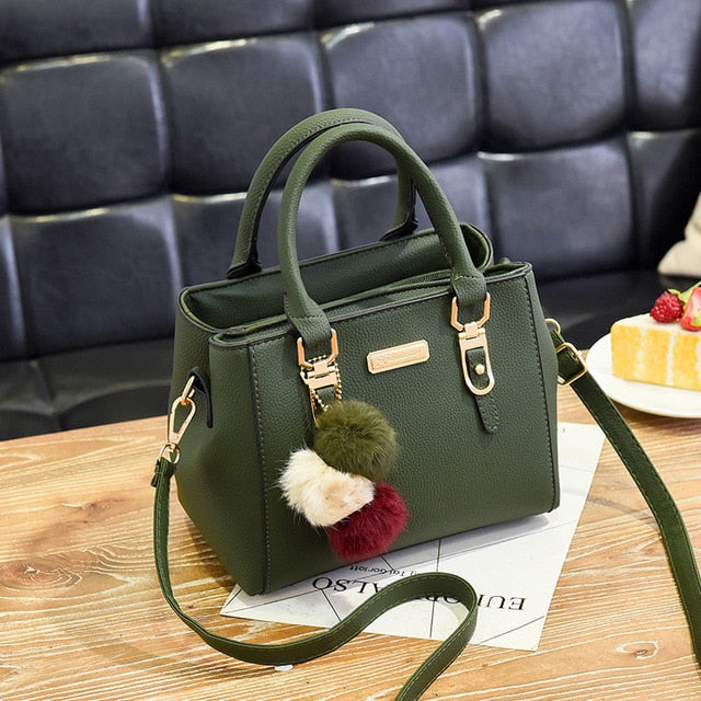 BOLSA FEMININA DE OMBRO